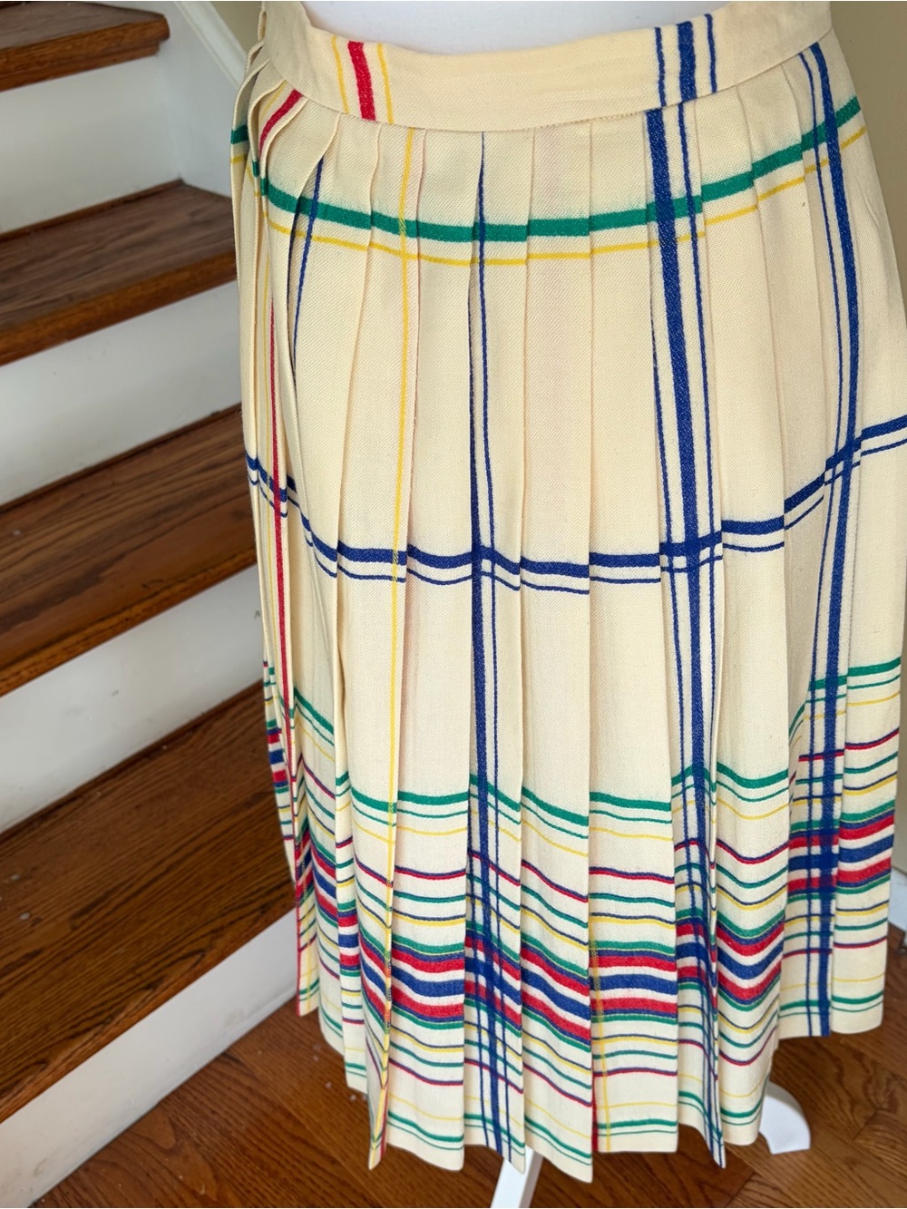 Vintage Evan Picone Plaid Wool Pleated Skirt Red Blue Ivory Sz 8 Tartan Academia - Picture 3 of 12